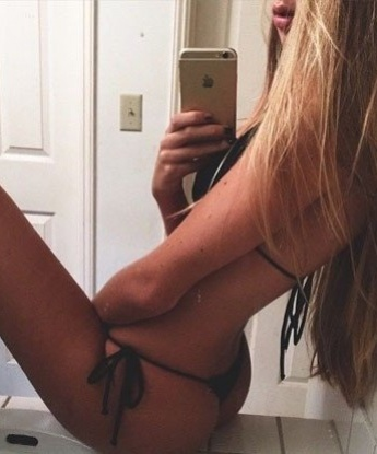 Соблазнительная шатенка приглашает встретиться тет-а-тет для пикантного времяпровождения. Позволь мне позаботиться о твоем удовольствии! 4656, 20 лет